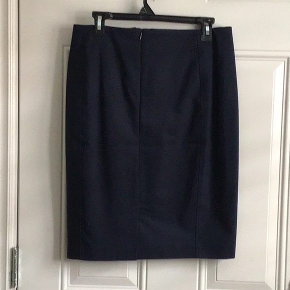 NWT Cleo navy pencil skirt. - Picture 2 of 4